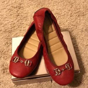 NWOT. Me too Red flats size 11❤️